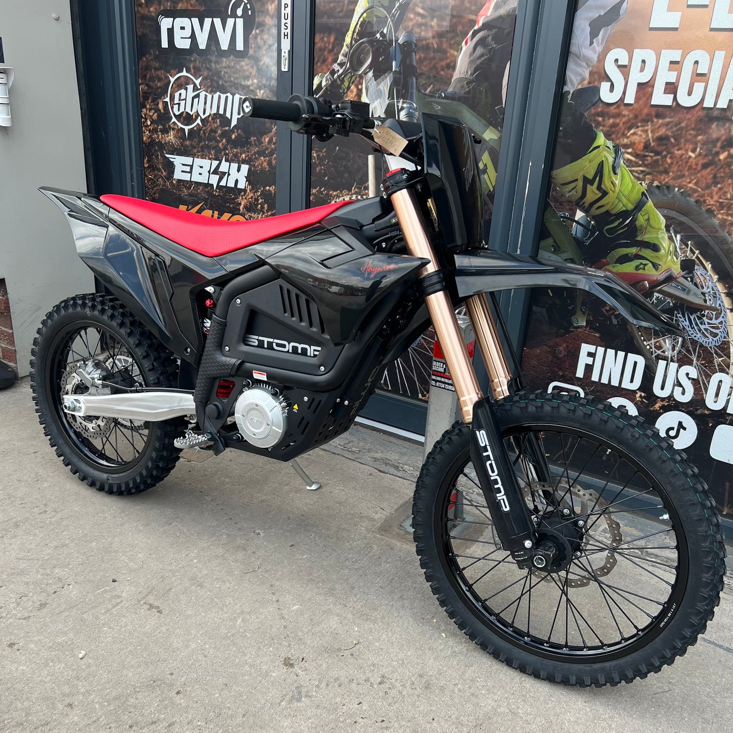 USED STOMP MOTO HAYWIRE BLACK
