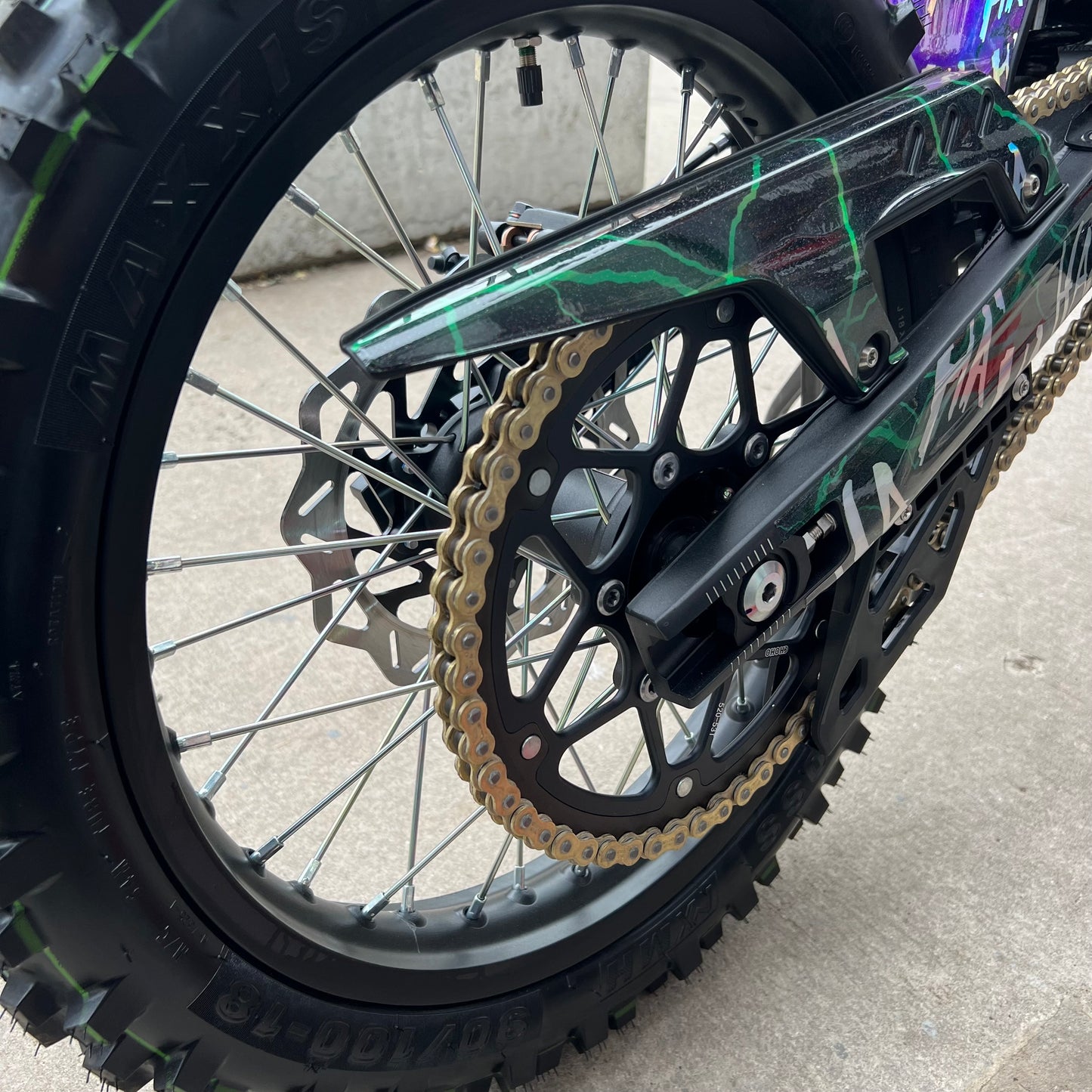USED TALARIA KOMODO PURPLE GRAPHICS