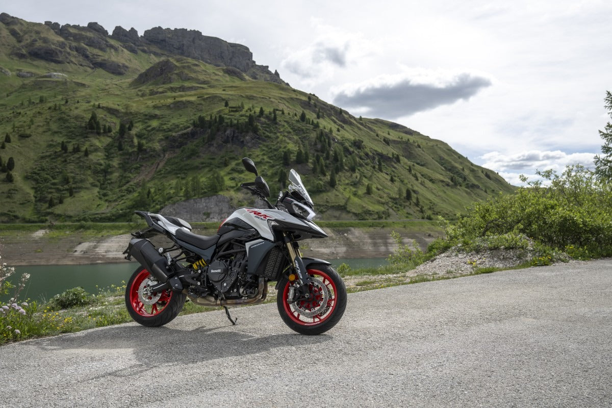 Benelli TRK 902 Stradale