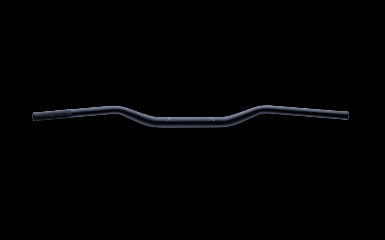STARK VARG Handlebar 7075 T6 28,6mm Black - Go Off Road Barnsley