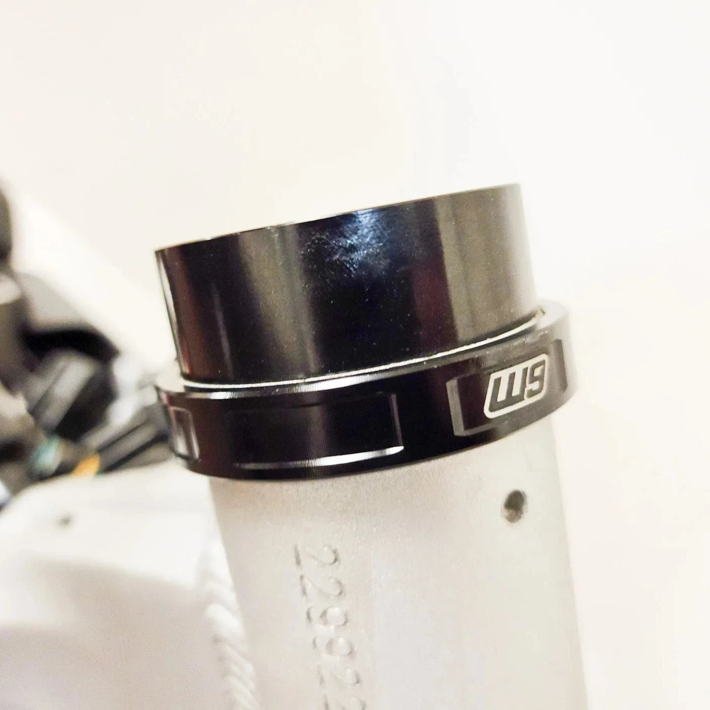 WARP 9 RACING SUR RON LIGHT BEE CLAMP - Go Off Road Barnsley