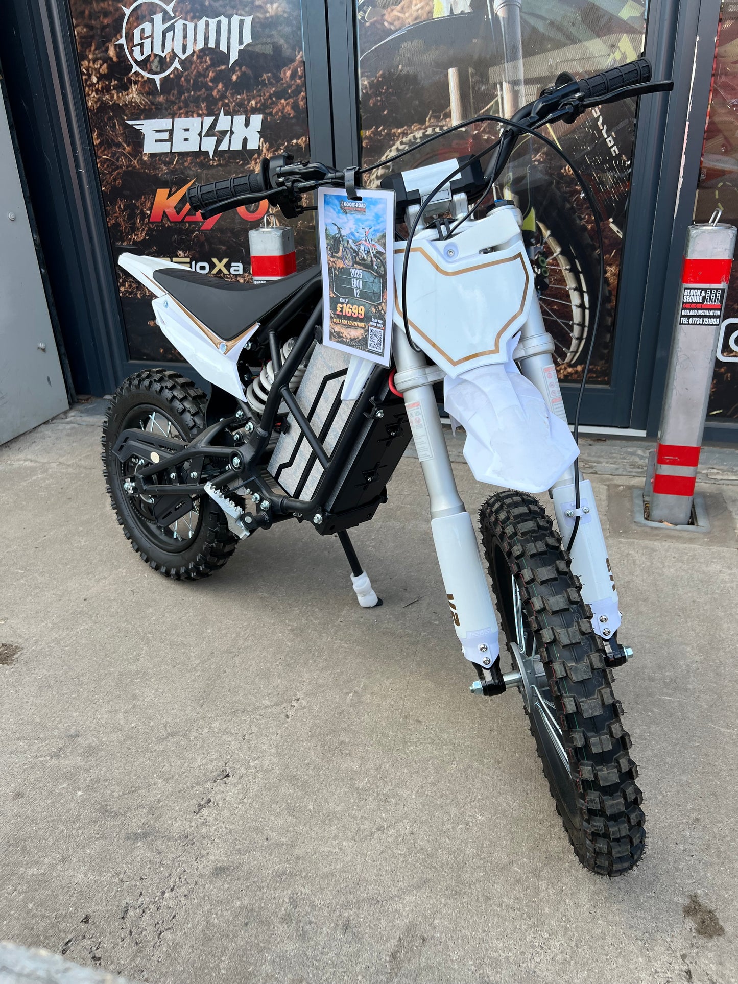 CLEARANCE EBOX V2 WHITE