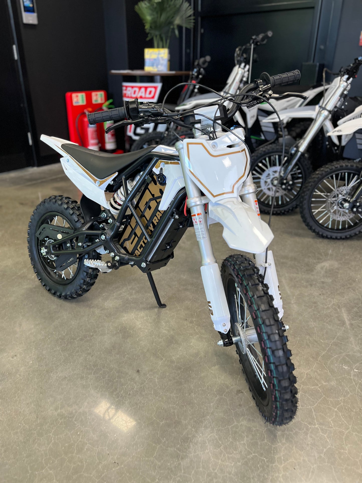CLEARANCE EBOX 2.0 V2 ELECTRIC DIRT BIKE 60V WHITE