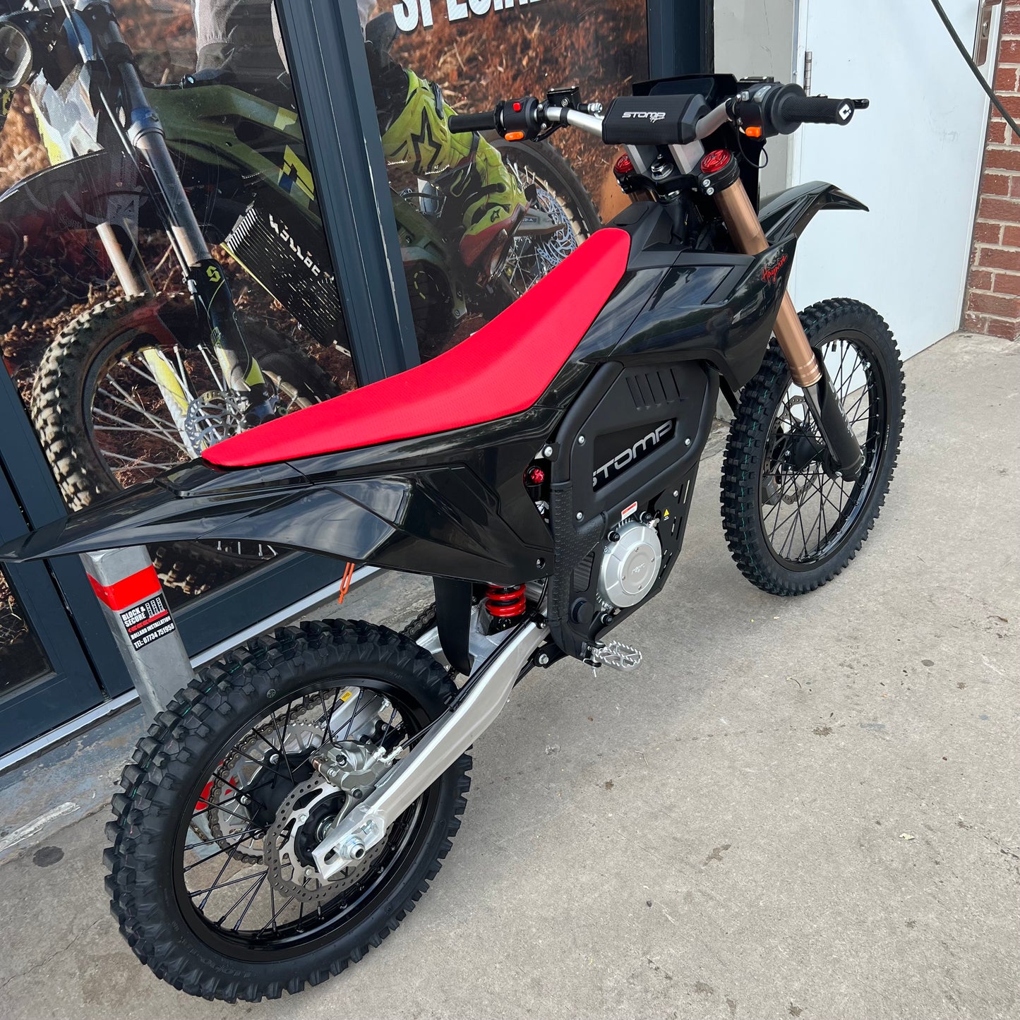 USED STOMP MOTO HAYWIRE BLACK