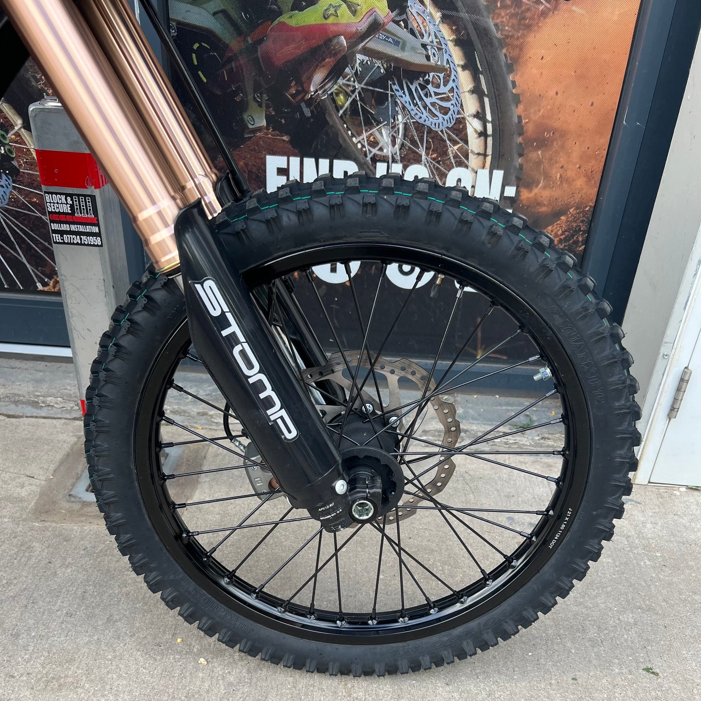 USED STOMP MOTO HAYWIRE BLACK