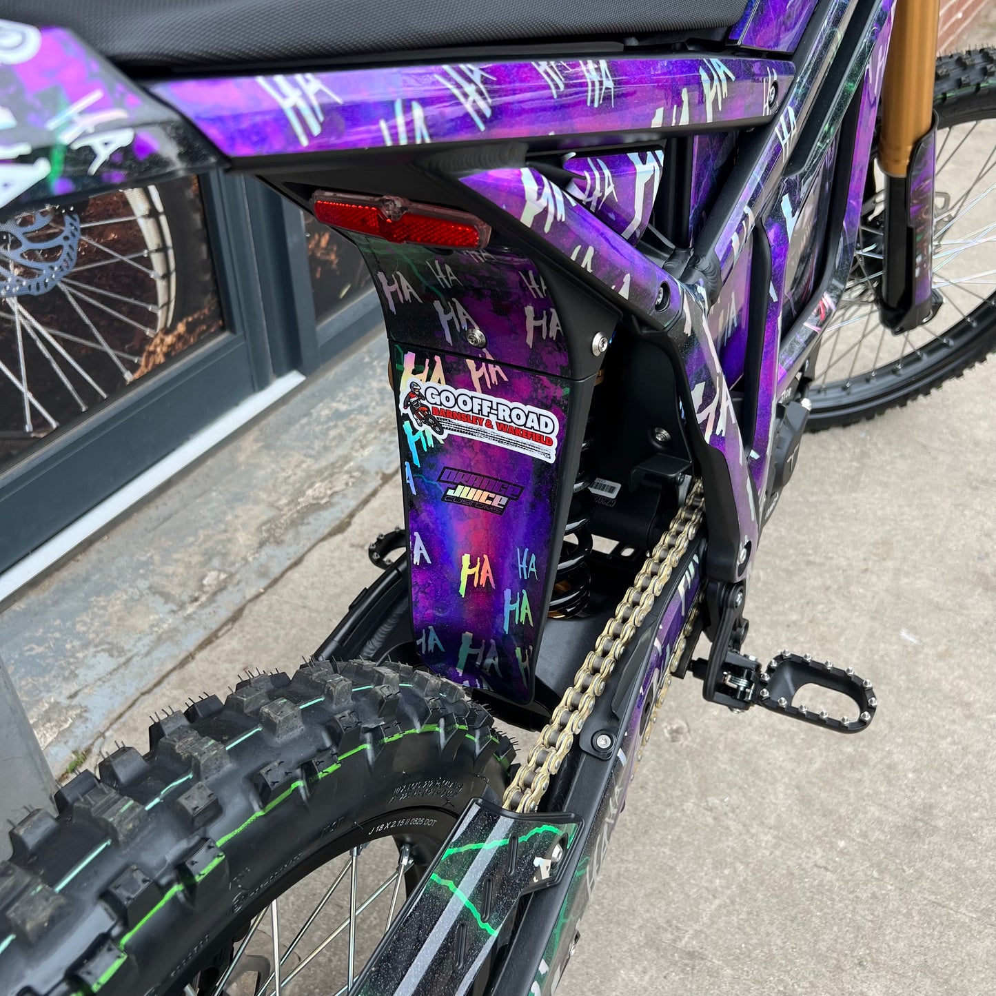 USED TALARIA KOMODO PURPLE GRAPHICS