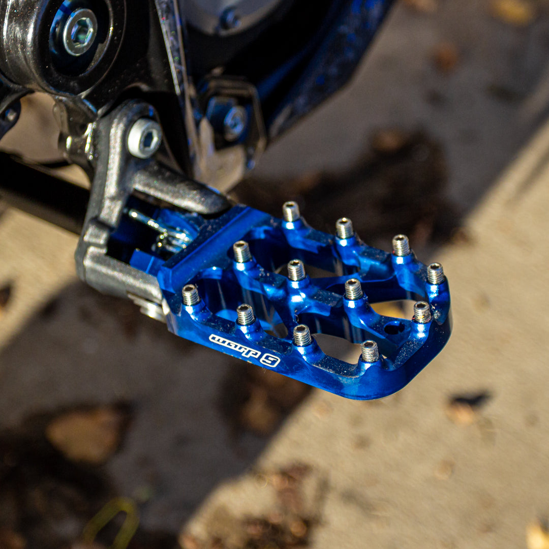 Full-E Charged Black Foot Peg with Coloured Pins Set for Light Bee / Talaria MX