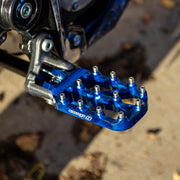 Full-E Charged Black Foot Peg with Coloured Pins Set for Light Bee / Talaria MX