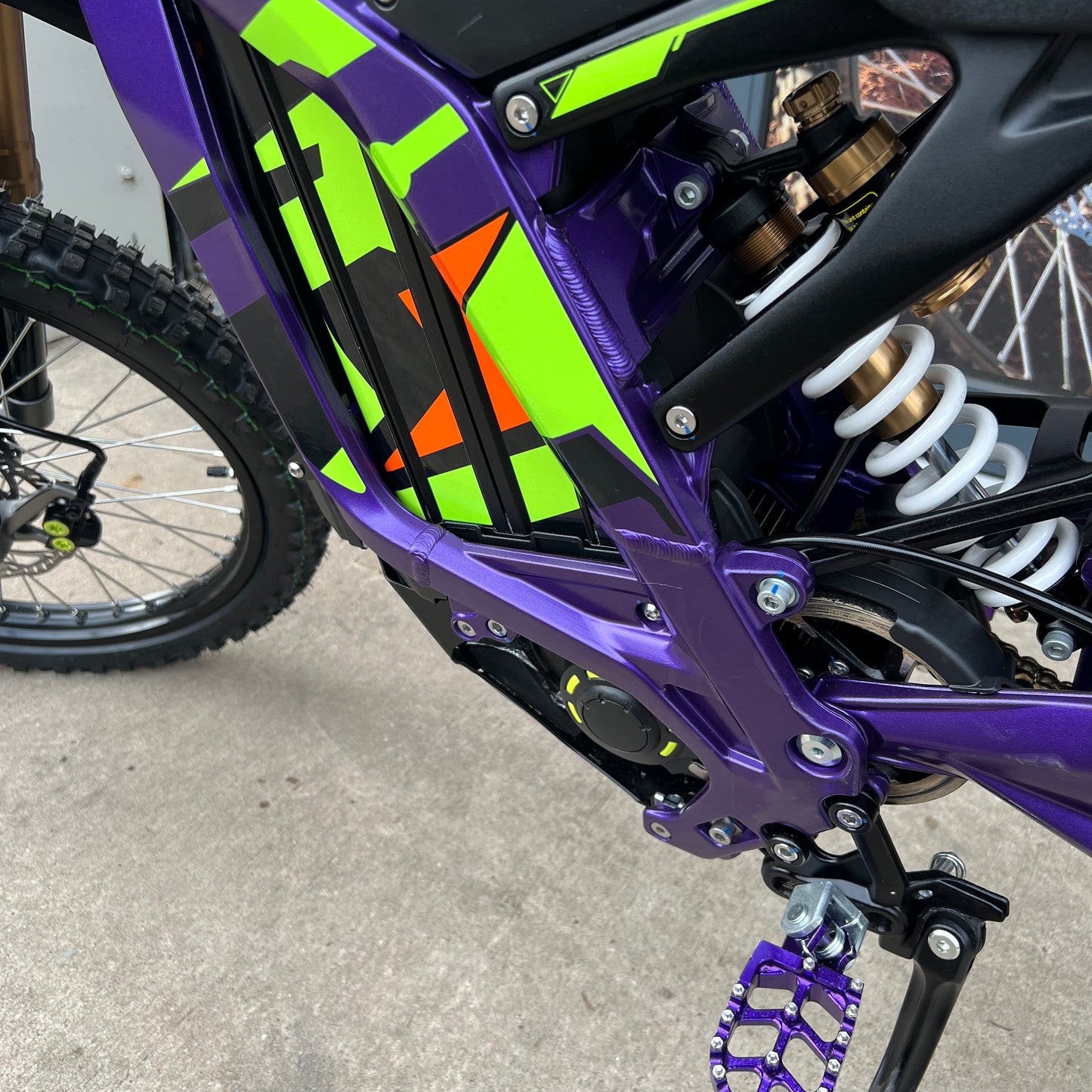 USED 2025 SUR RON L1E PURPLE