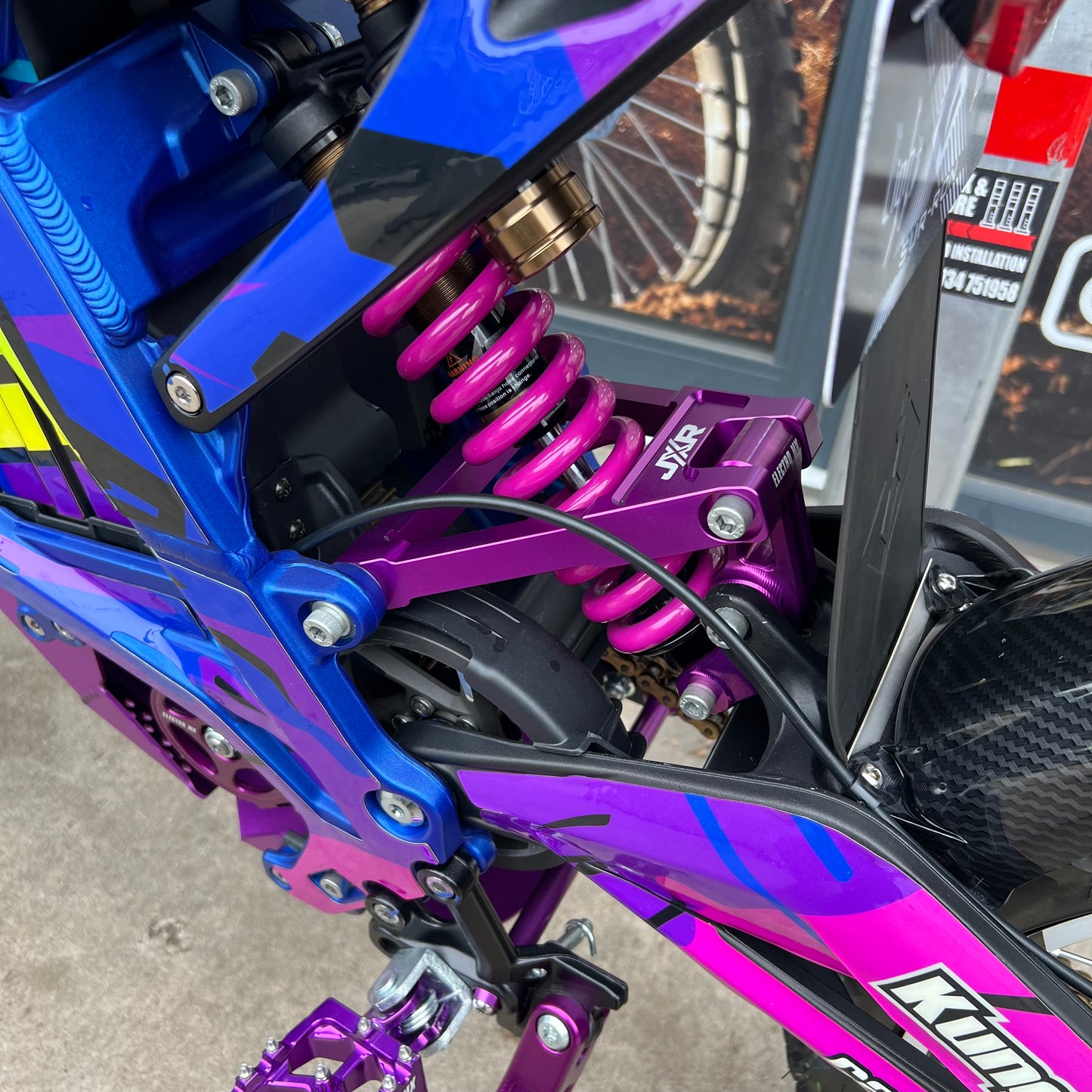 USED 2022 SUR RON LIGHT BEE WITH UPGRADES