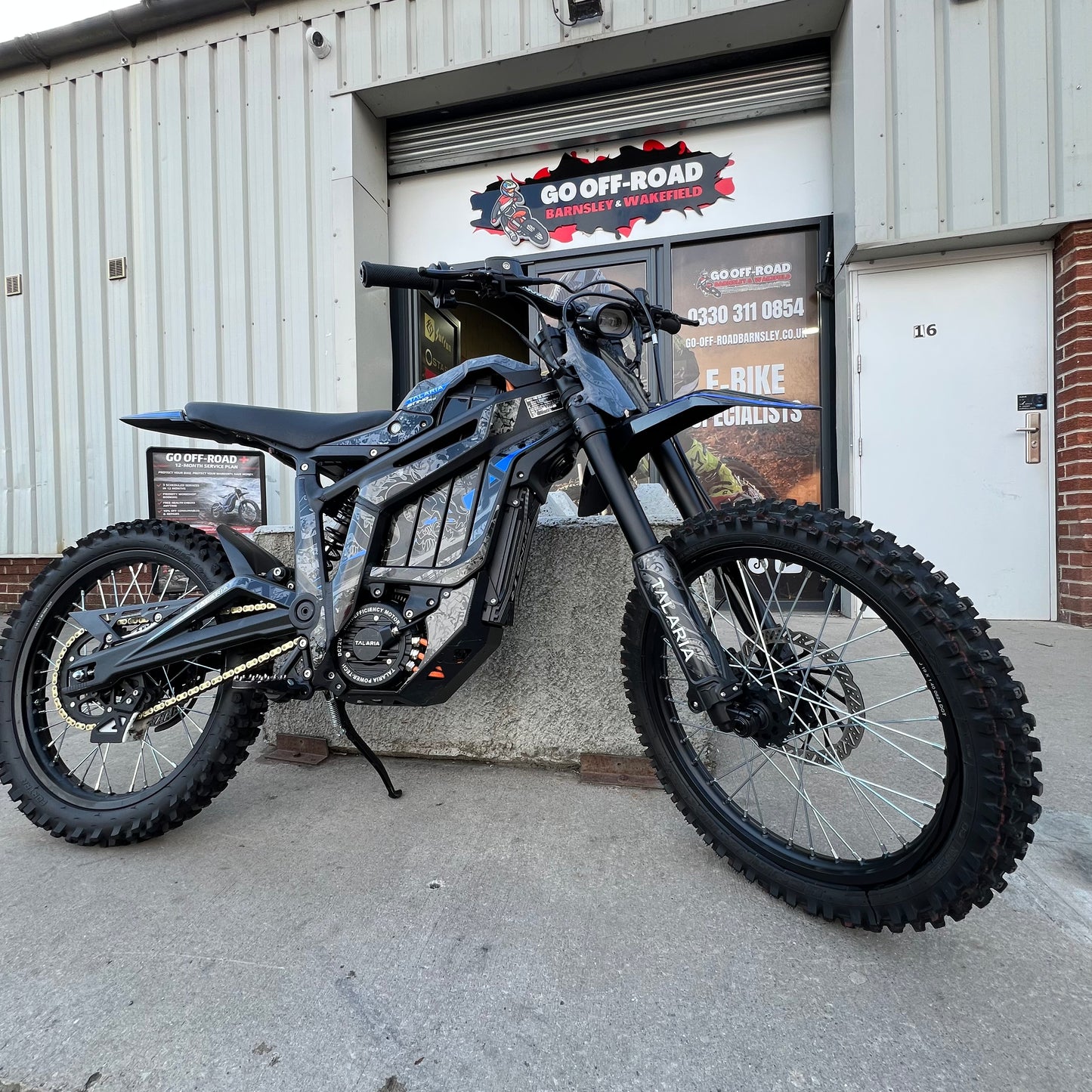 USED TALARIA STING PRO BLACK/BLUE