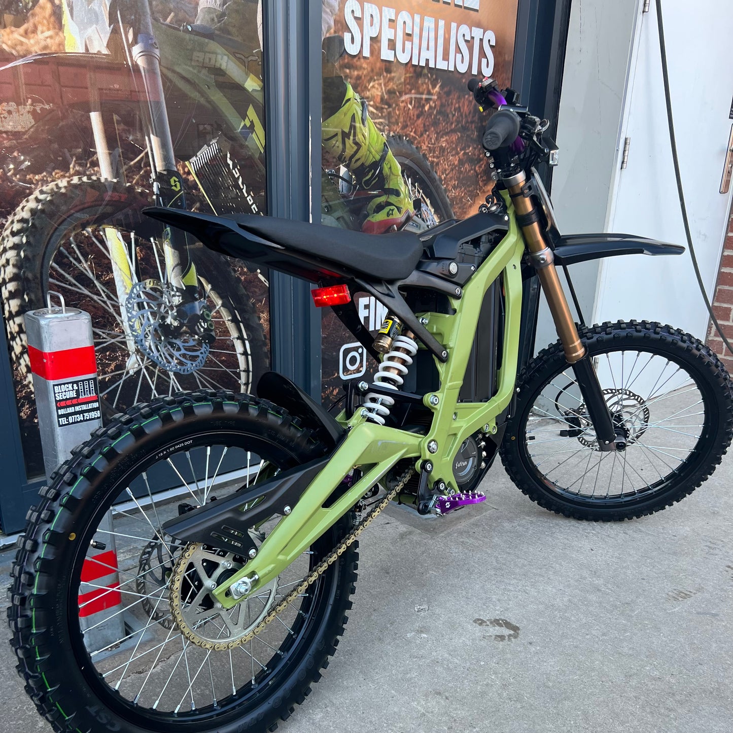 USED 2025 SUR RON LIGHT BEE GREEN