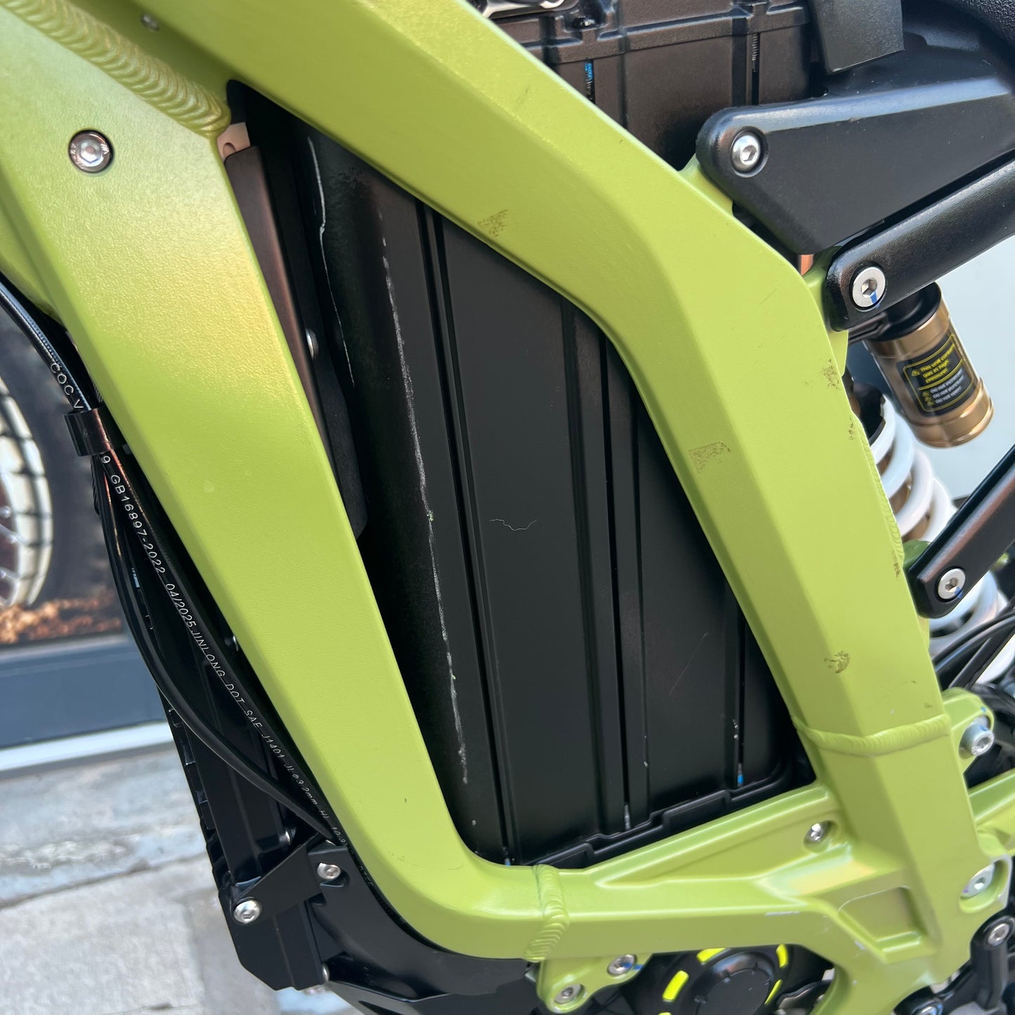 USED 2025 SUR RON LIGHT BEE GREEN