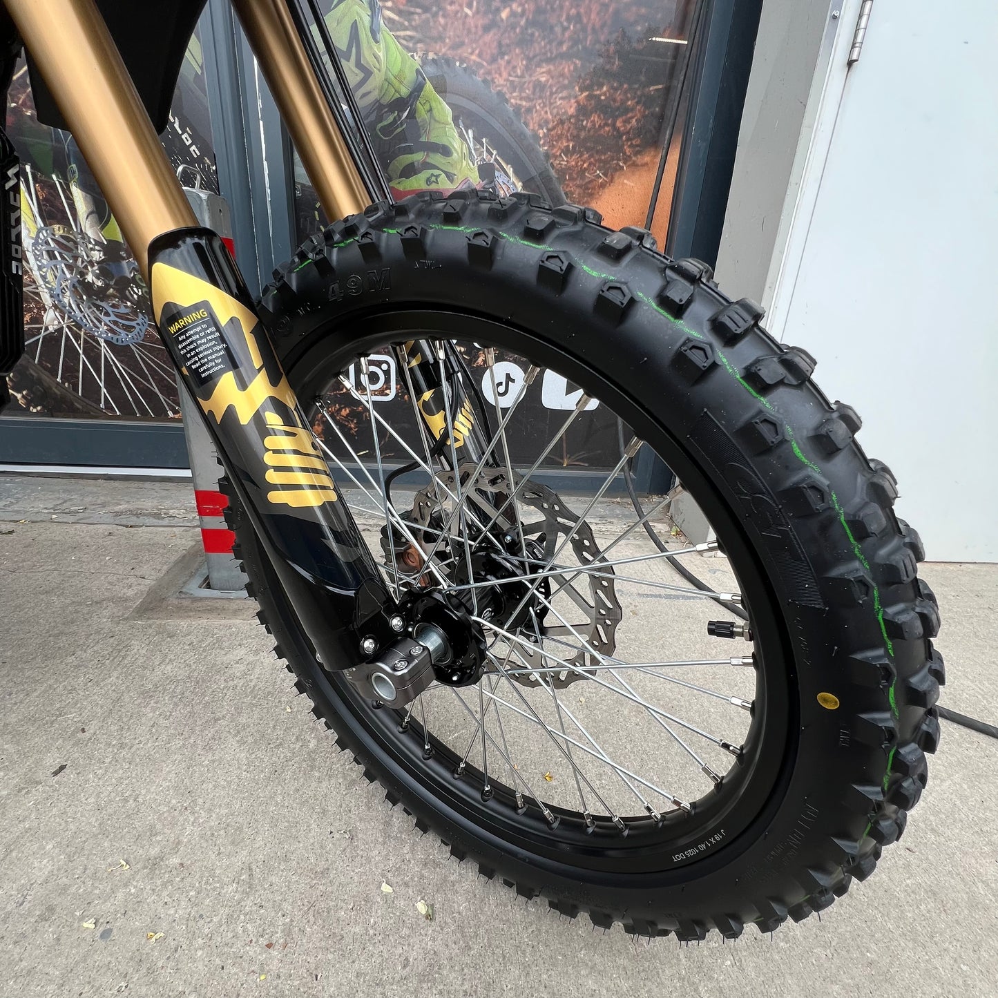 USED 2025 SUR RON ULTRA BEE X BLACK