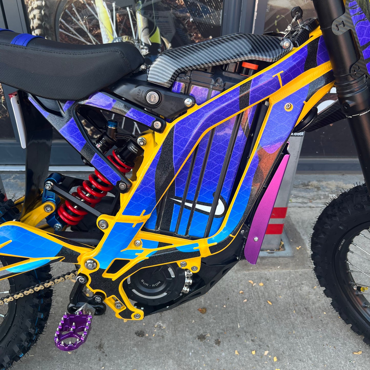 USED SUR RON LIGHT BEE X 2020