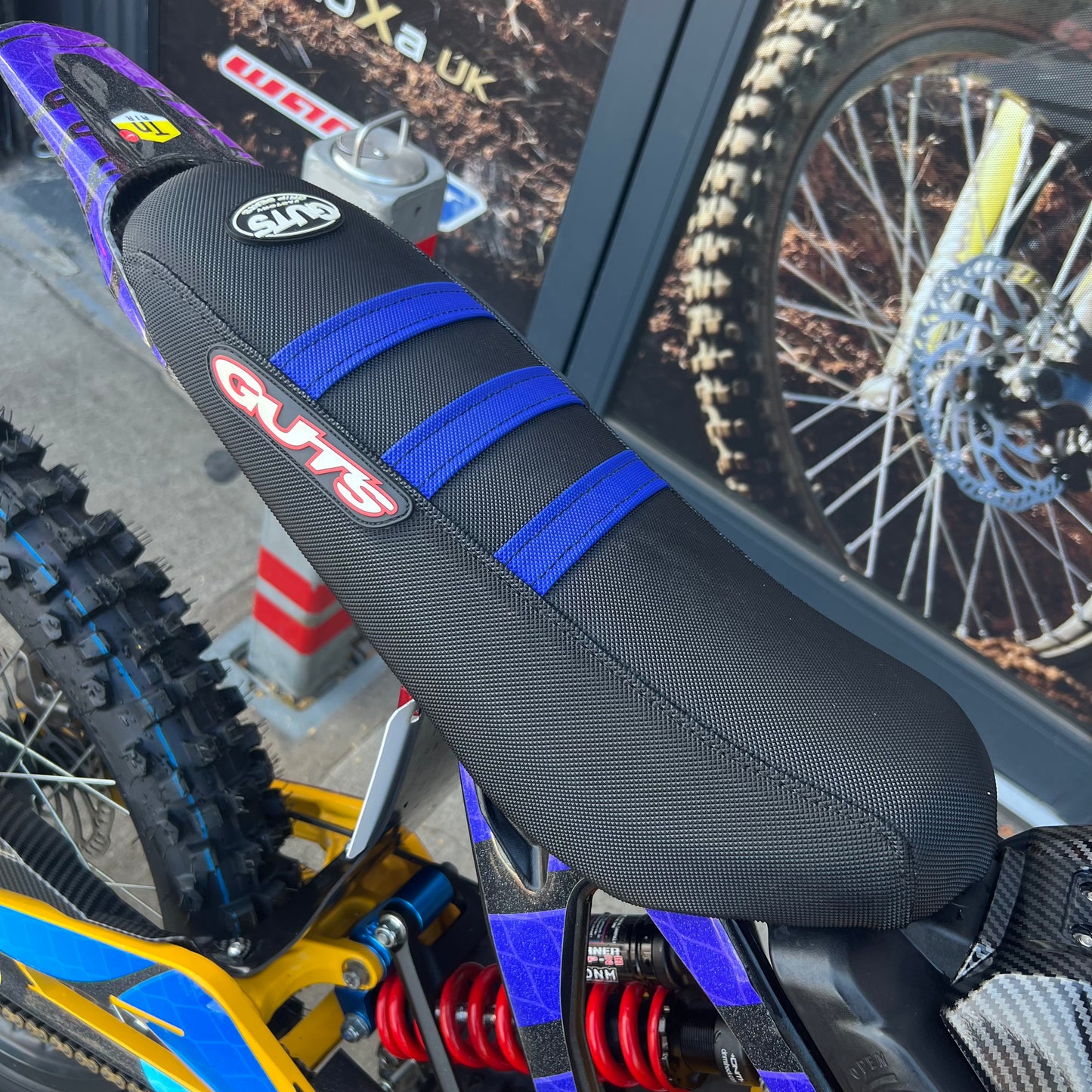 USED SUR RON LIGHT BEE X 2020