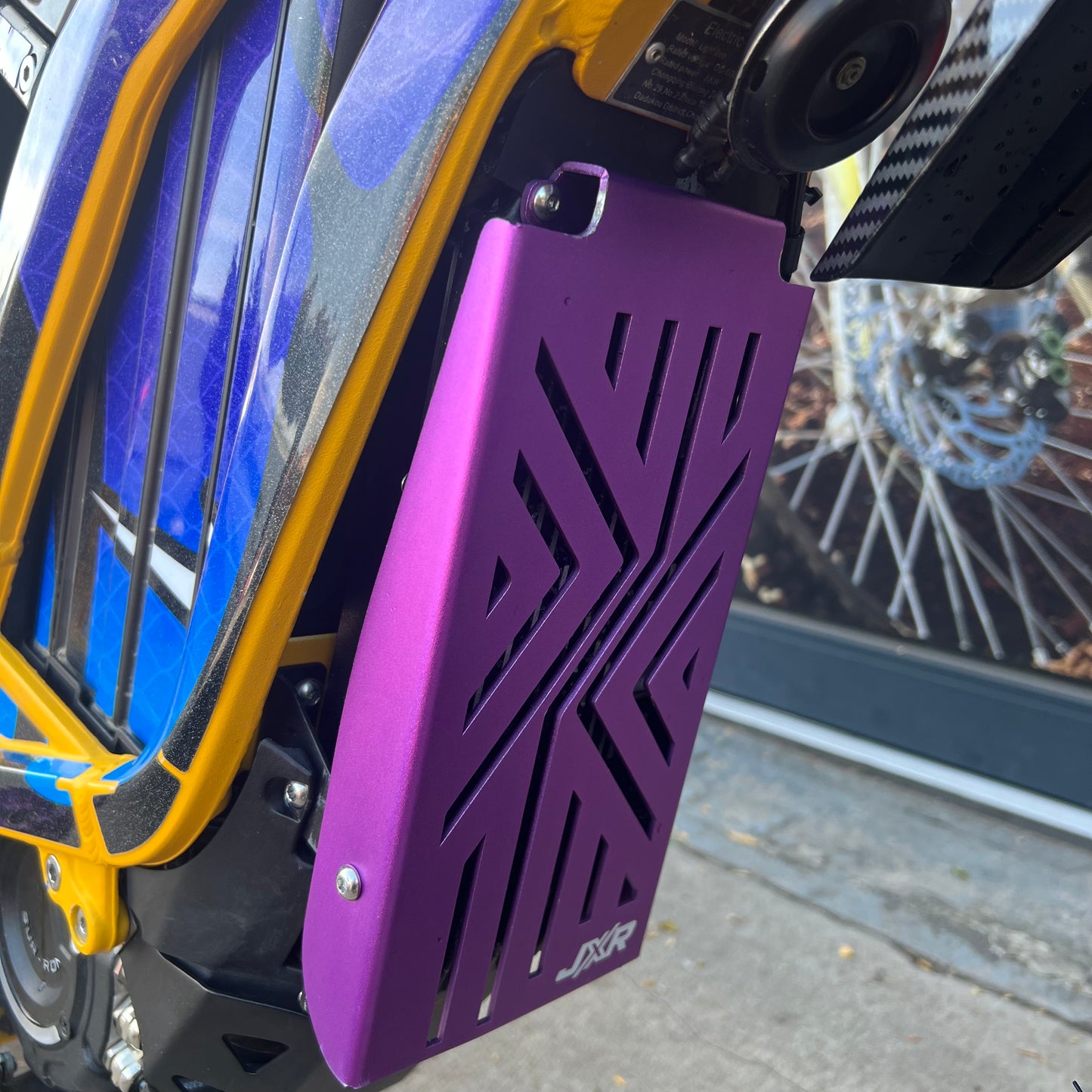 USED SUR RON LIGHT BEE X 2020