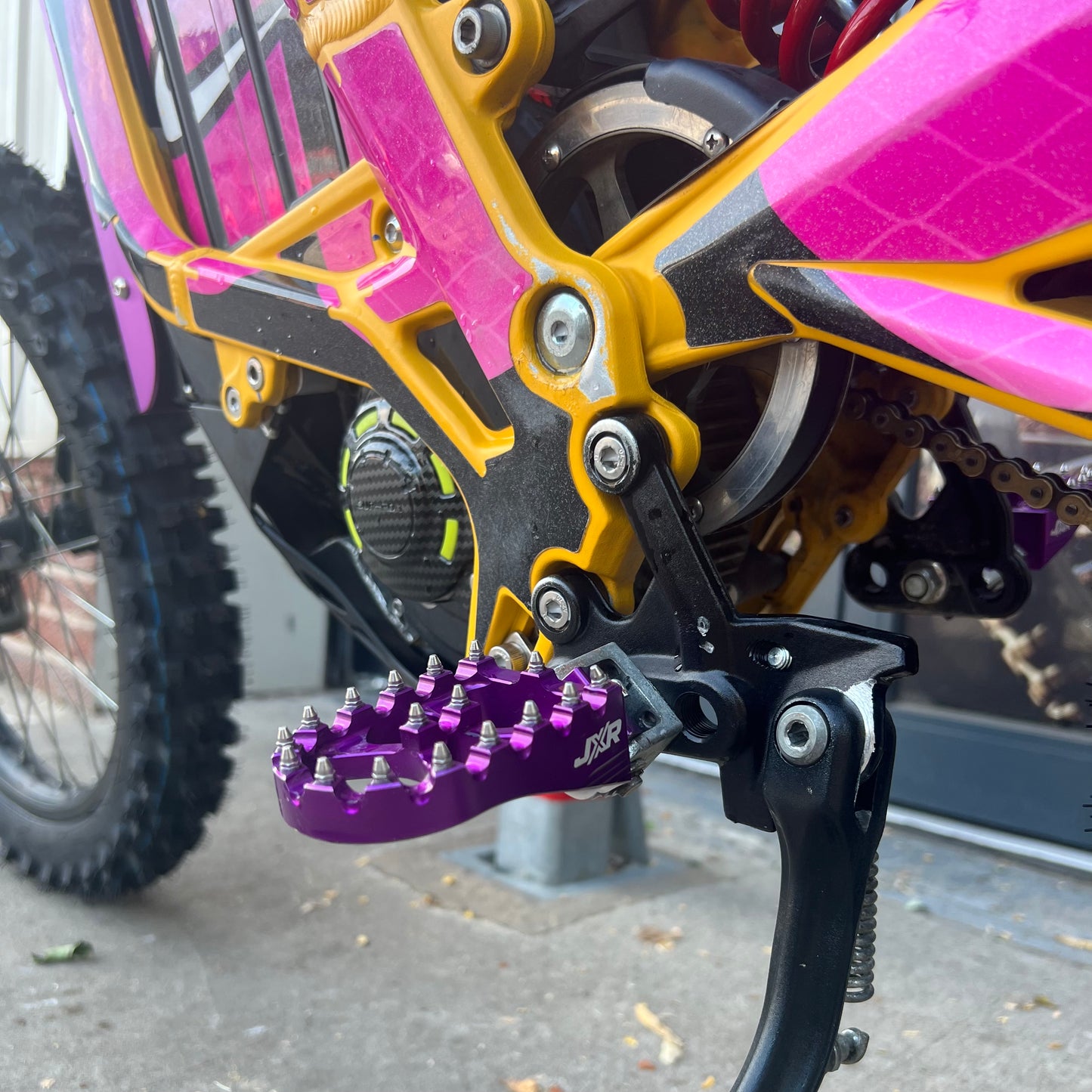 USED SUR RON LIGHT BEE X 2020