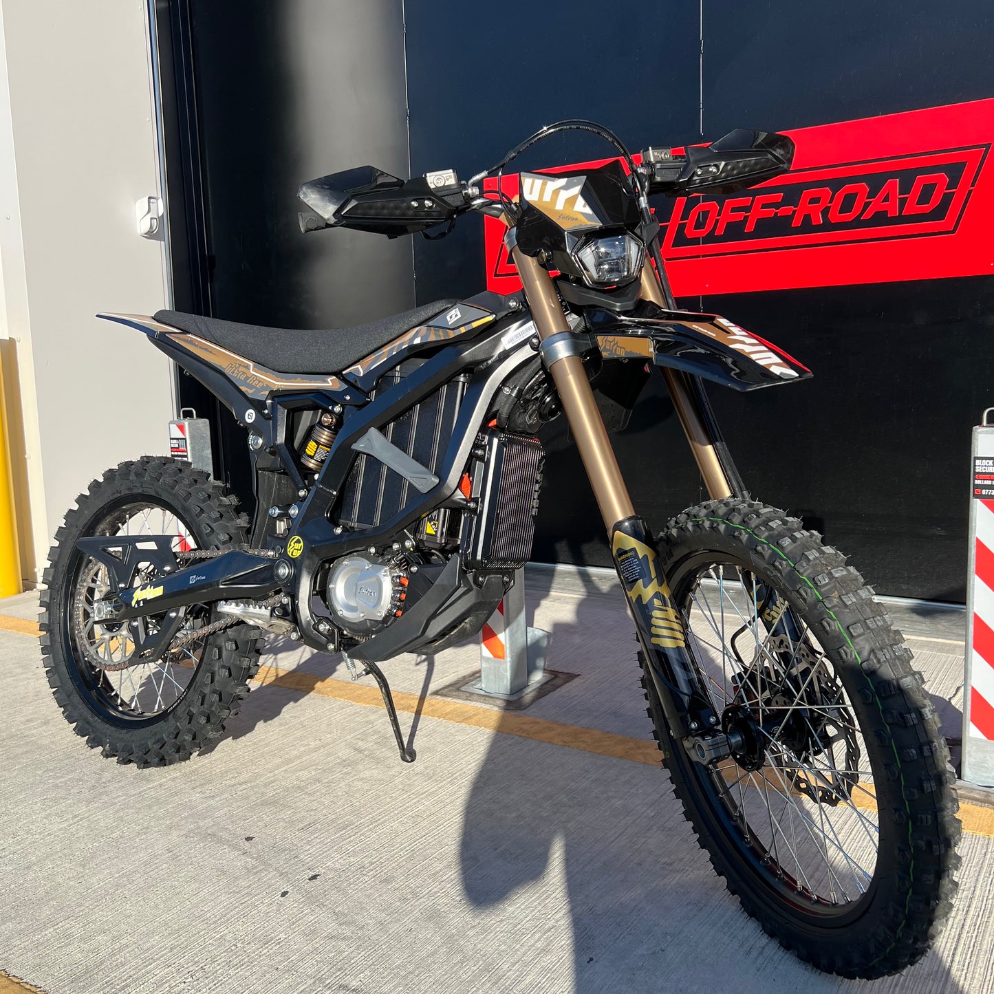 USED SUR RON ULTRA BEE X 2026 BLACK