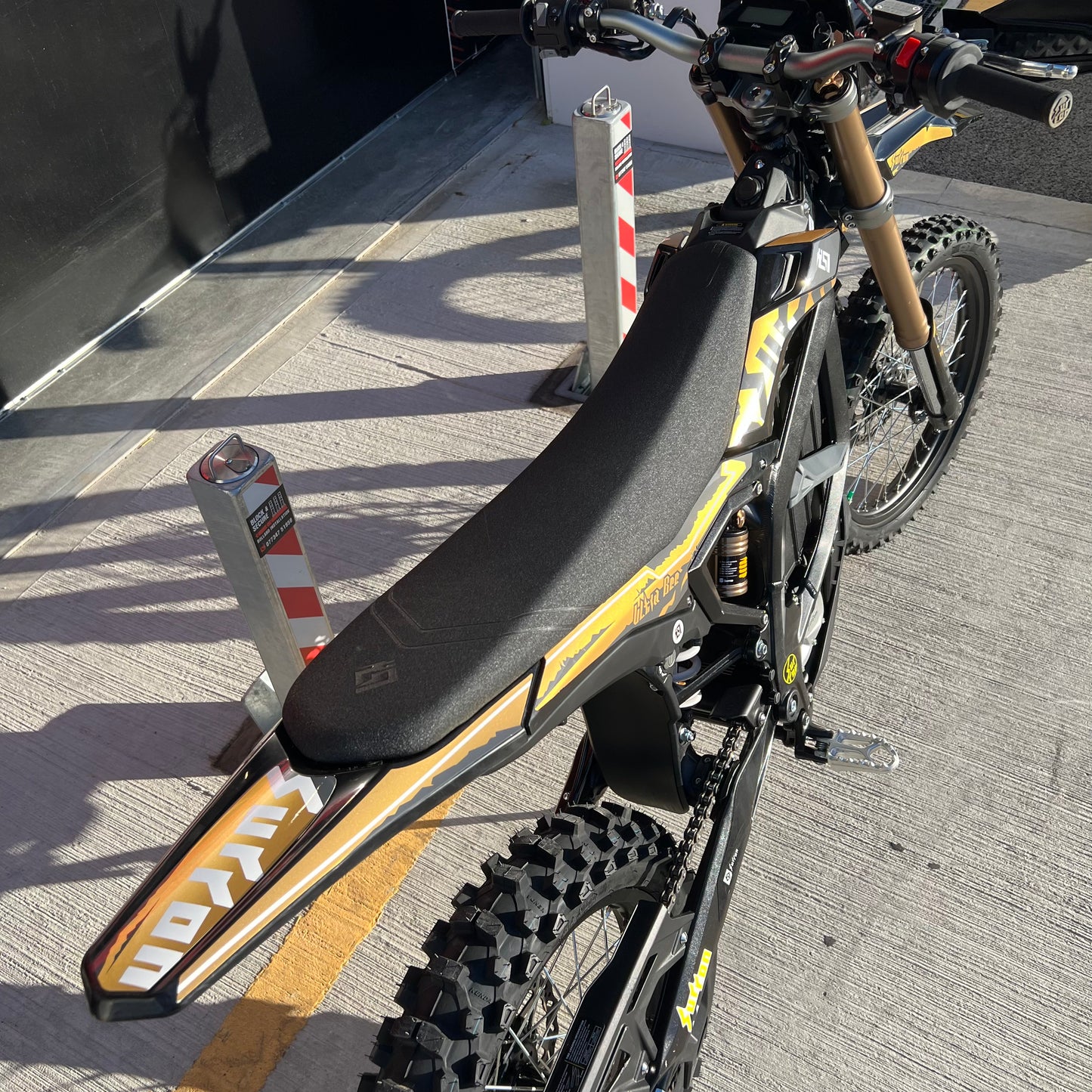 USED SUR RON ULTRA BEE X 2026 BLACK
