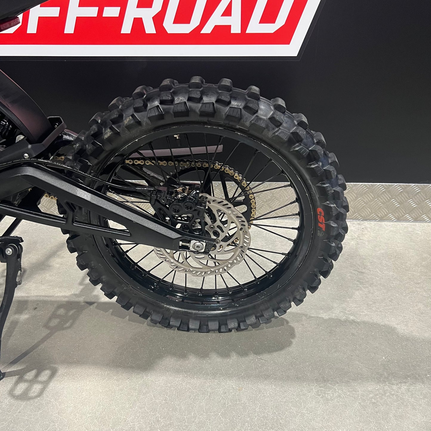 USED E-RIDE PRO SR LONG SEAT 19"/18"