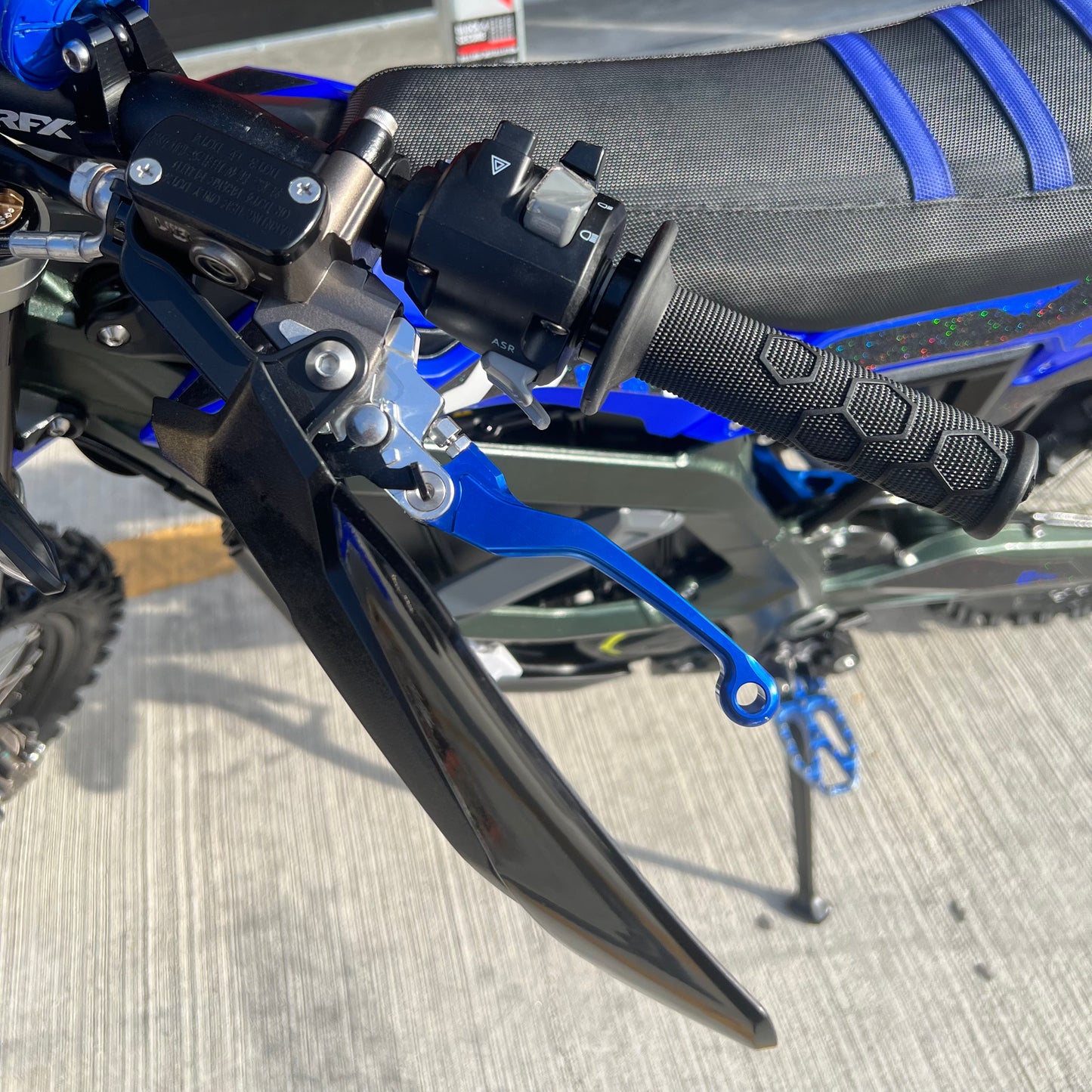 USED SUR RON ULTRA BEE T WITH UPGRADES