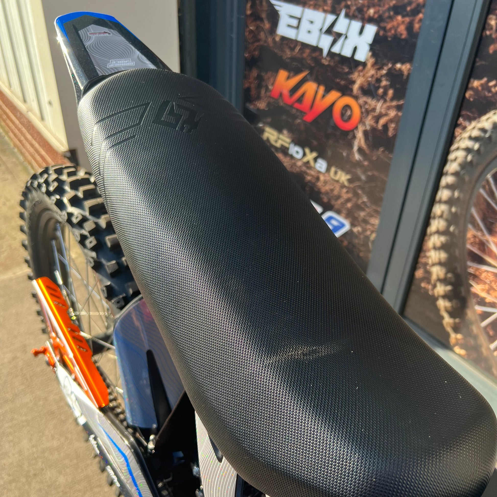 USED SUR RON LIGHT BEE BLUE WITH NUCULAR CONTROLLER - Go Off Road Barnsley