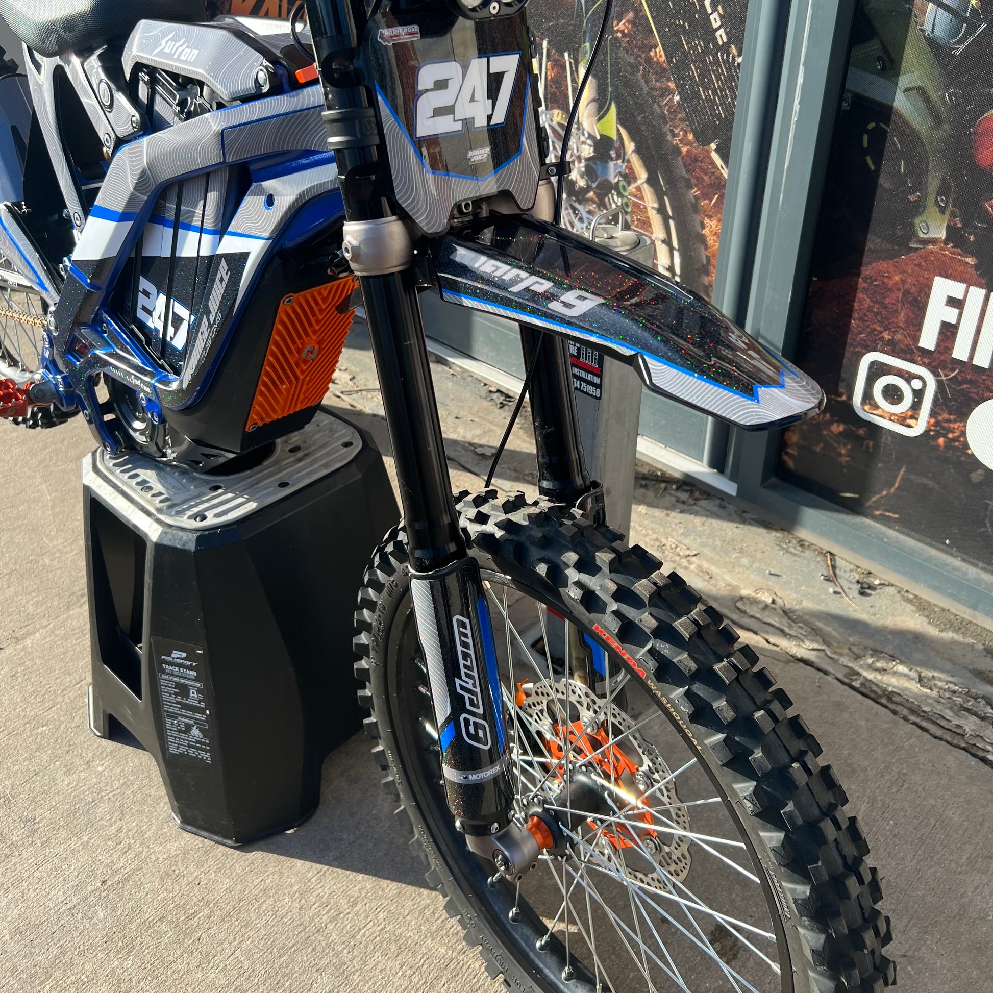 USED SUR RON LIGHT BEE BLUE WITH NUCULAR CONTROLLER - Go Off Road Barnsley