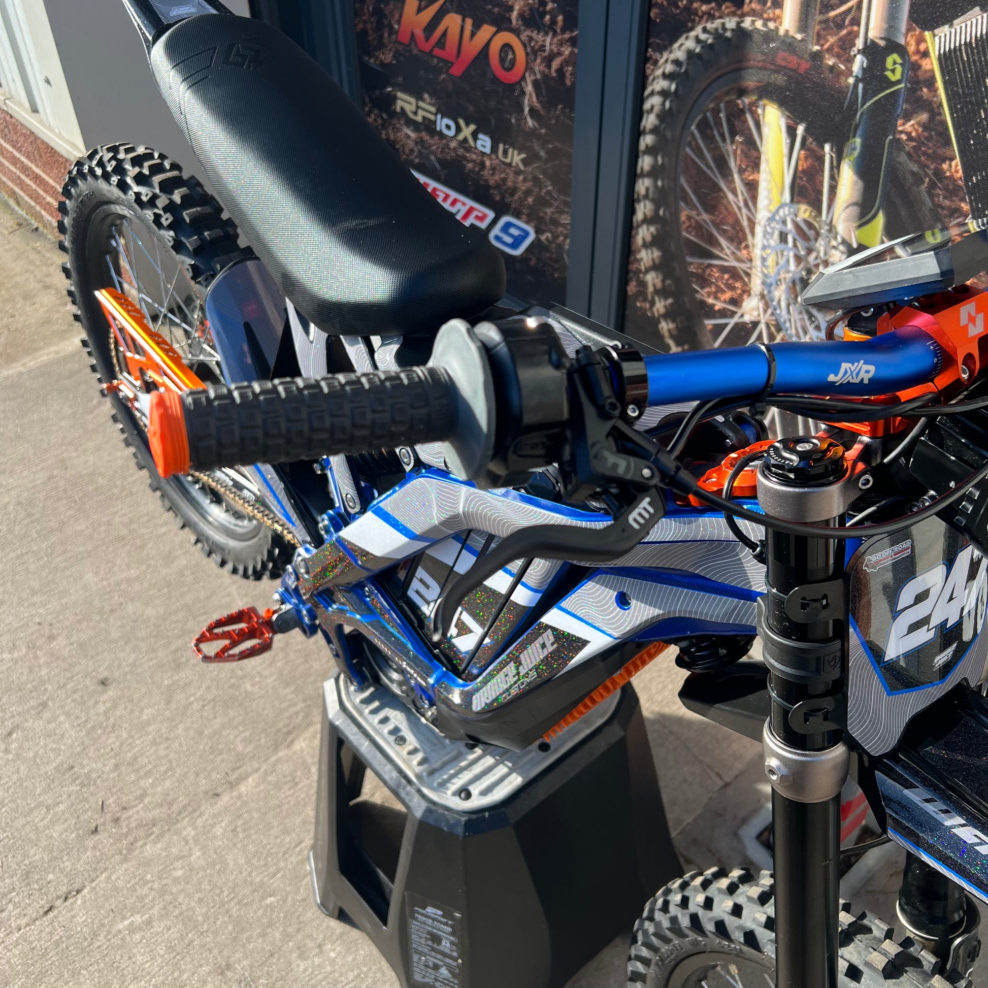 USED SUR RON LIGHT BEE BLUE WITH NUCULAR CONTROLLER - Go Off Road Barnsley