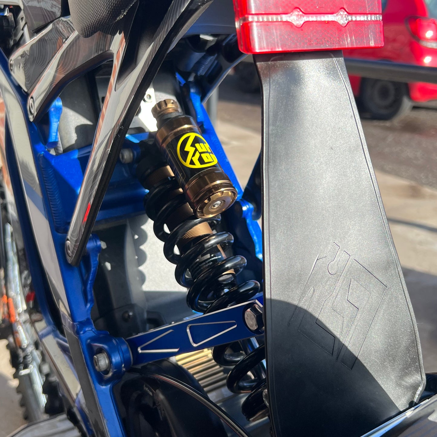 USED SUR RON LIGHT BEE BLUE WITH NUCULAR CONTROLLER - Go Off Road Barnsley