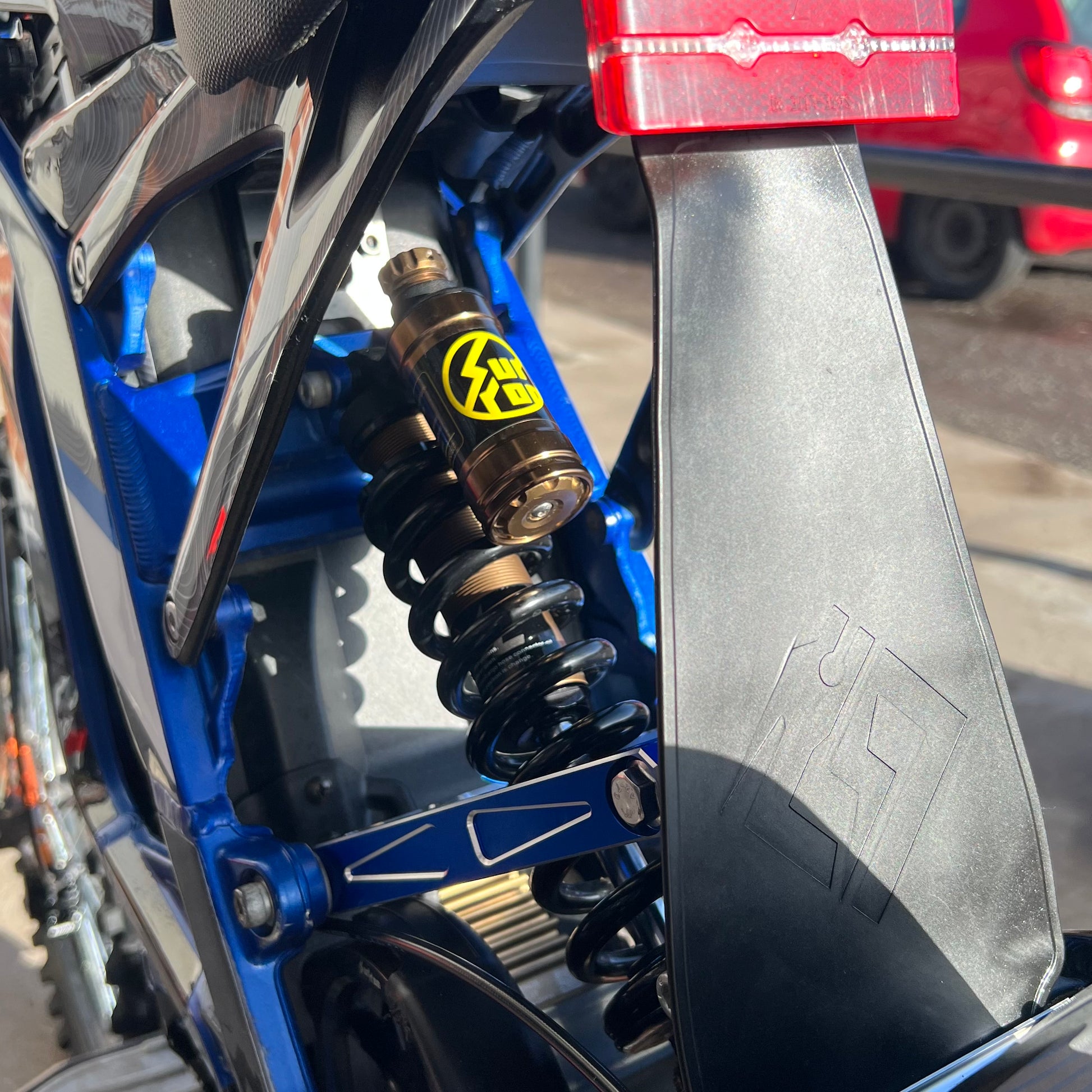 USED SUR RON LIGHT BEE BLUE WITH NUCULAR CONTROLLER - Go Off Road Barnsley