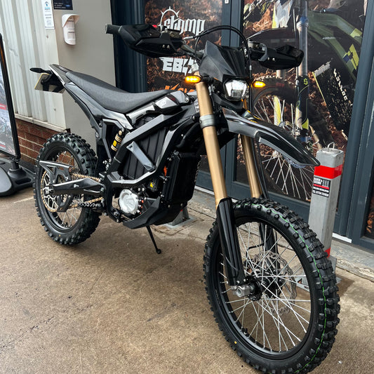 USED 2025 SUR RON ULTRA BEE T CARBON BLACK - Go Off Road Barnsley