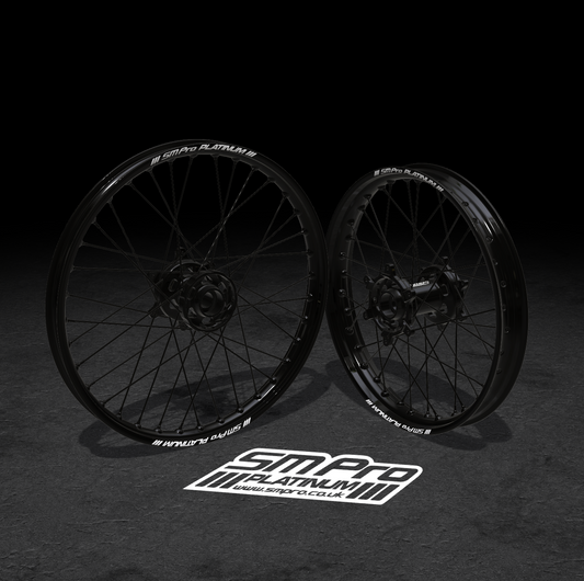 SM PRO SUR RON LIGHT BEE WHEEL SET 19/16" ALL BLACK COMBO