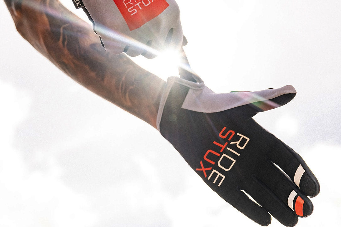 STUX 'BLOCK' GLOVES