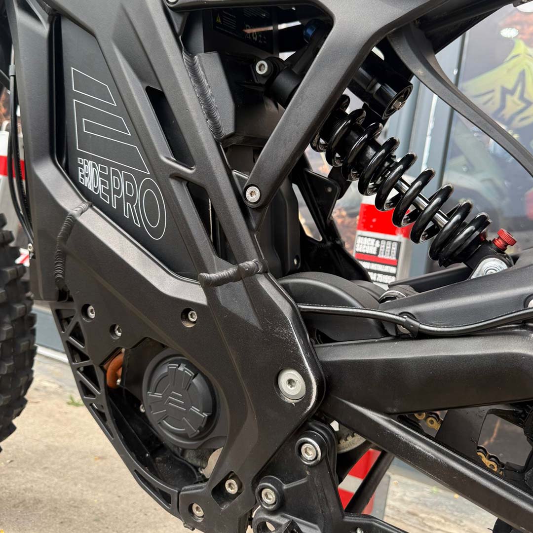 USED E-RIDE PRO SR BLACK 19"/18"