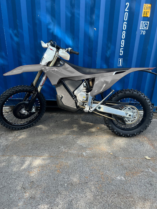 USED STARK VARG EX ALPHA ROAD LEGAL GREY