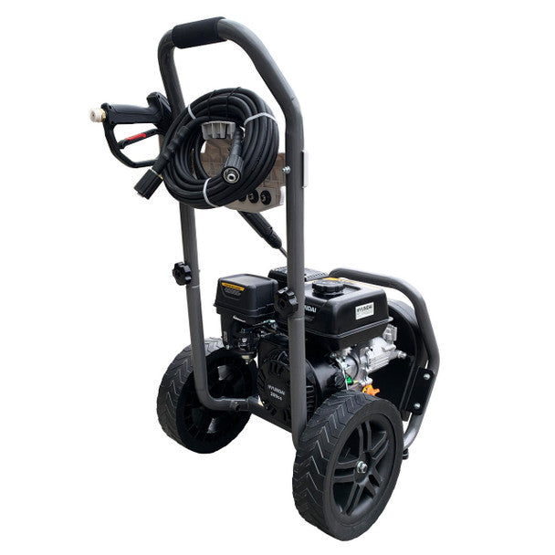 Hyundai 3400psi / 234 bar 209cc Petrol Pressure Washer, 9L/min, 10m Hose & Detergent Tank | HYW3400P