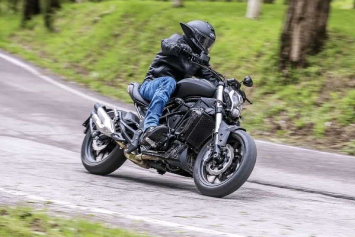 Benelli 502 C