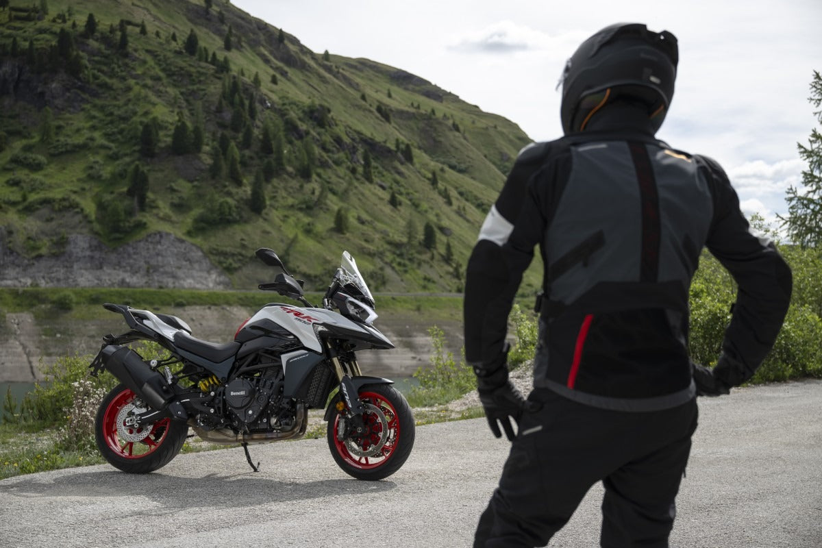 Benelli TRK 902 Stradale