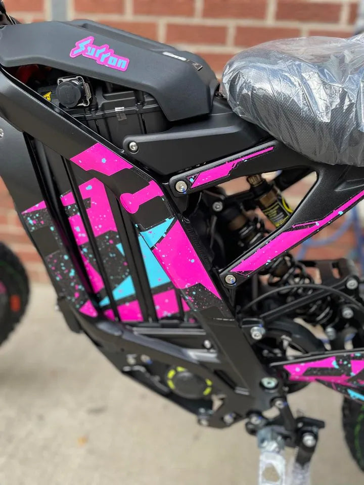 SUR RON OEM GRAPHICS KIT - PINK/BLUE SPLATTER GLOSS - Go Off Road Barnsley