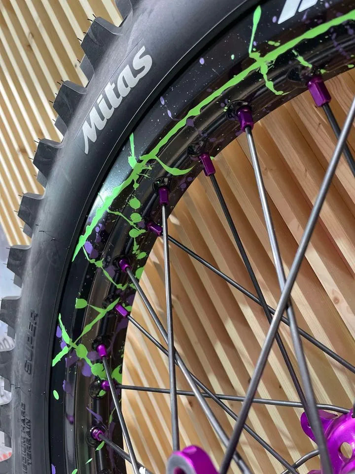 SM PRO ULTRA BEE WHEEL SET 21/18" SPLATTERKOTE GREEN/PURPLE COMBO - Go Off Road Barnsley