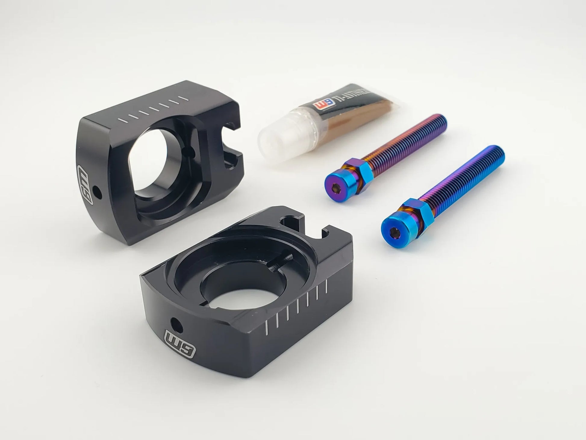 WARP 9 RACING ULTRA BEE AXLE BLOCKS/CHAIN TENSIONERS - Go Off Road Barnsley