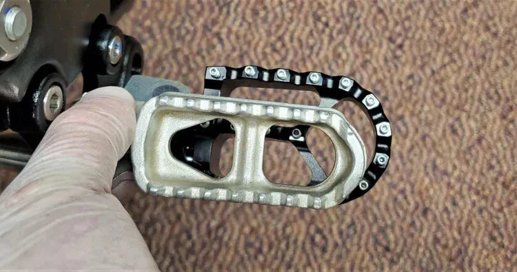 Warp 9 Foot Pegs For Sur Ron Light Bee & Hyper Bee - Go Off Road Barnsley