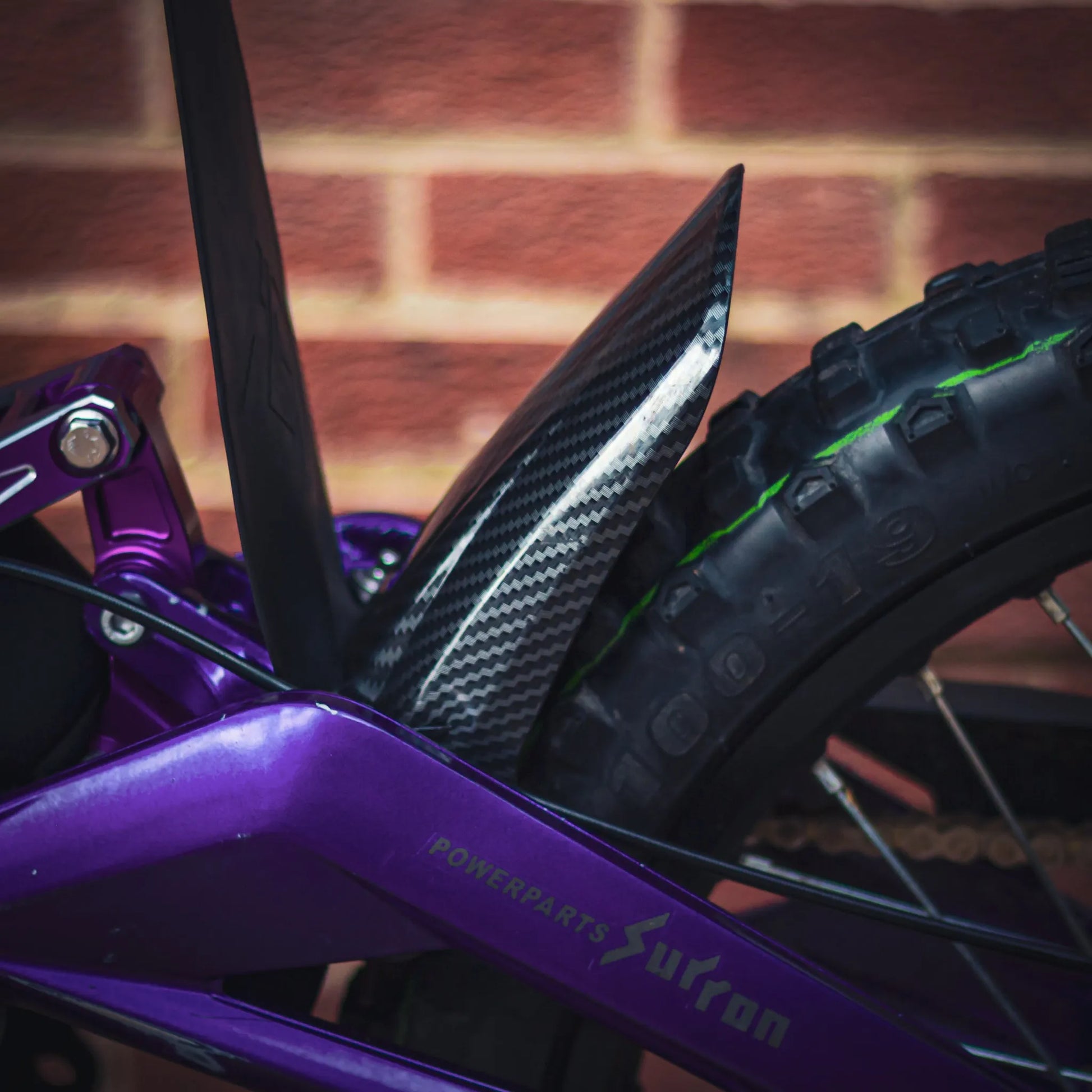 SUR RON LIGHT BEE CARBON HUGGER - Go Off Road Barnsley