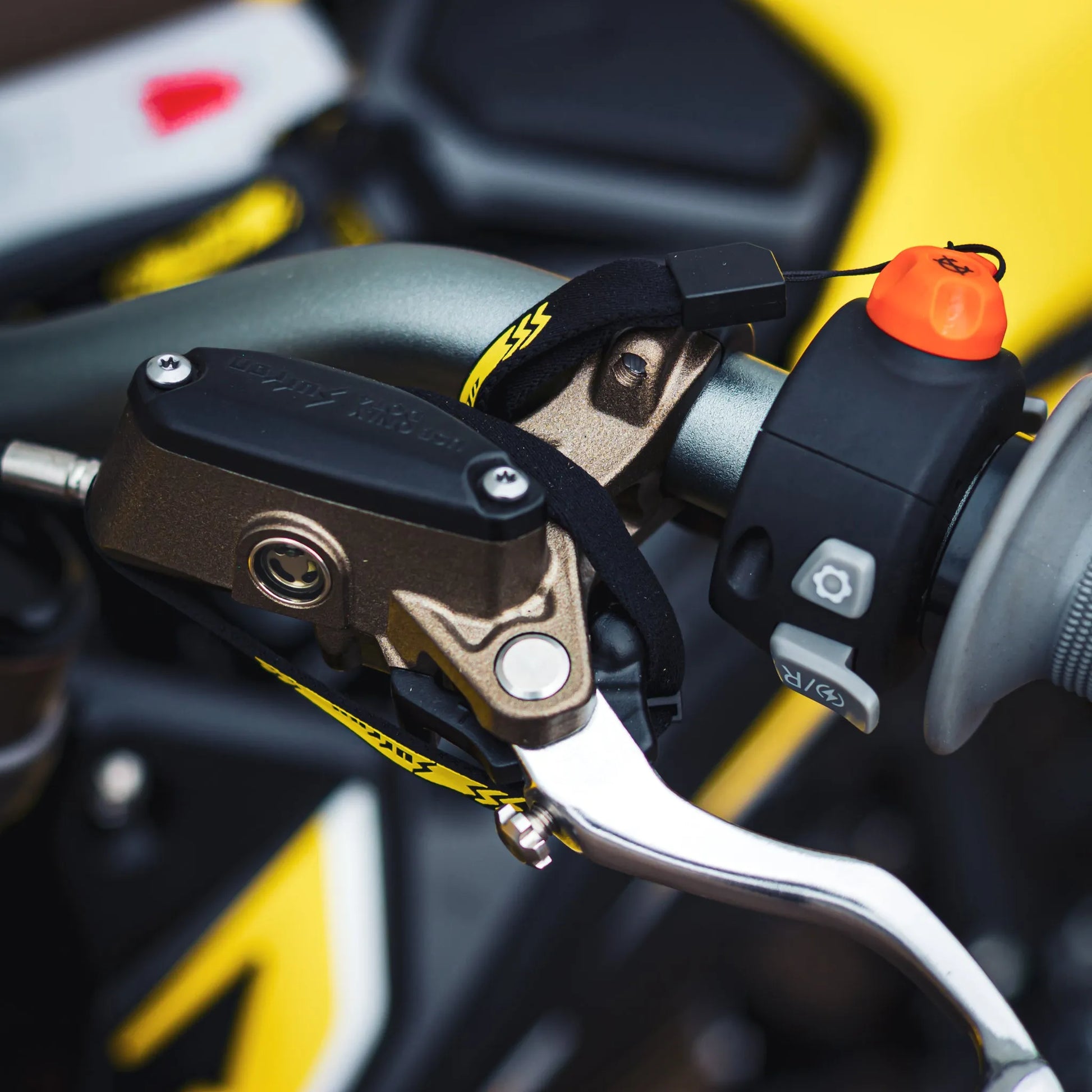 Sur Ron Hyper Bee 14"/12" & 12"/10" Big/Small Wheel - PREORDER - Go Off Road Barnsley