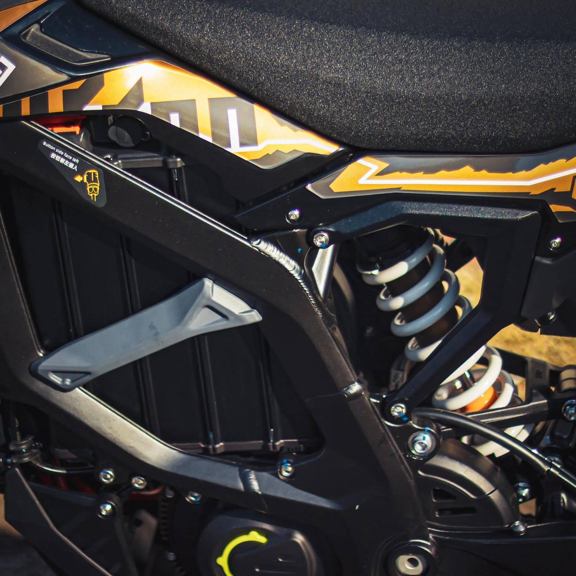 SUR RON ULTRA BEE T 2025 ROAD LEGAL - Go Off Road Barnsley