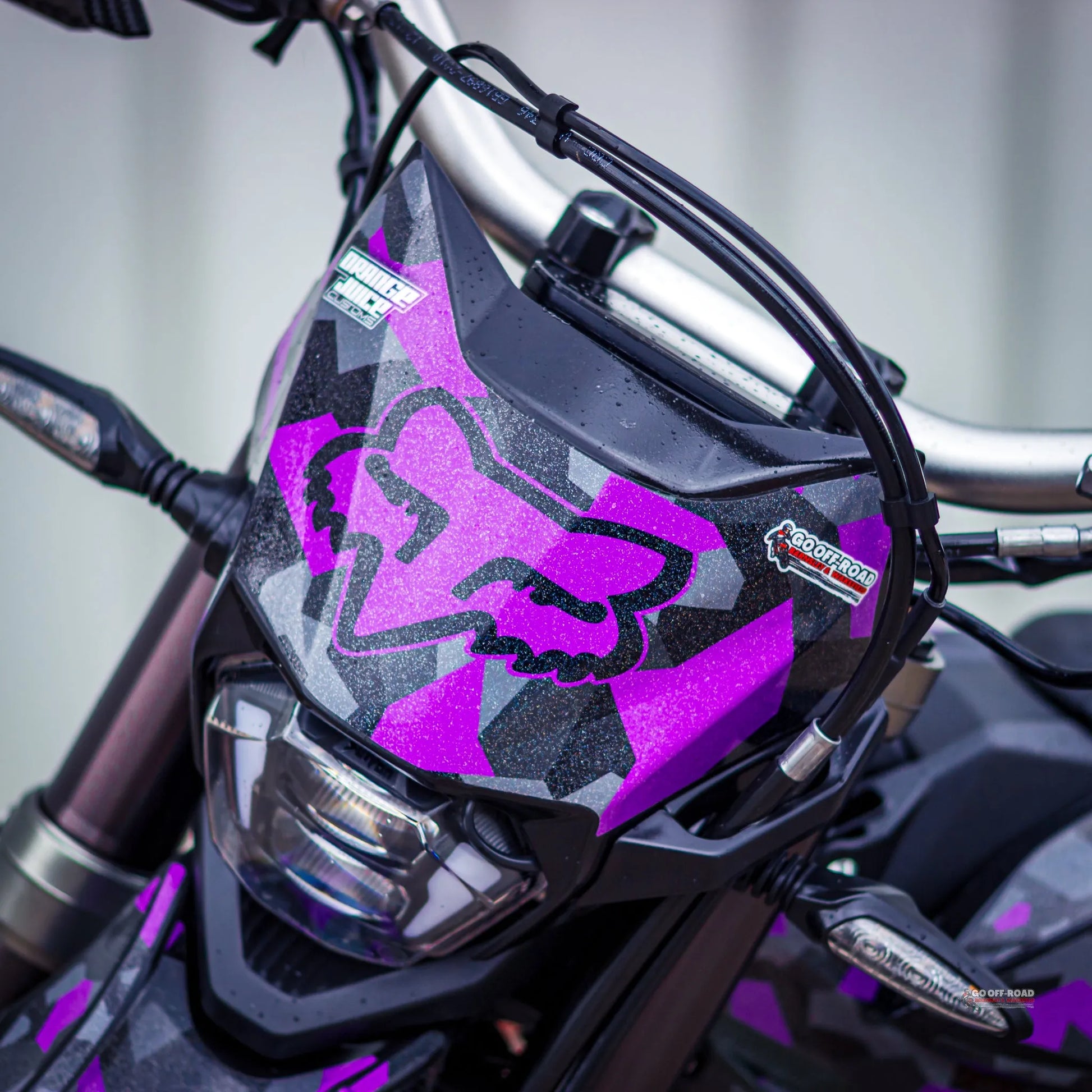 ULTRA BEE FOX RACING FULL COVERAGE GRAPHICS KIT - Go Off Road Barnsley