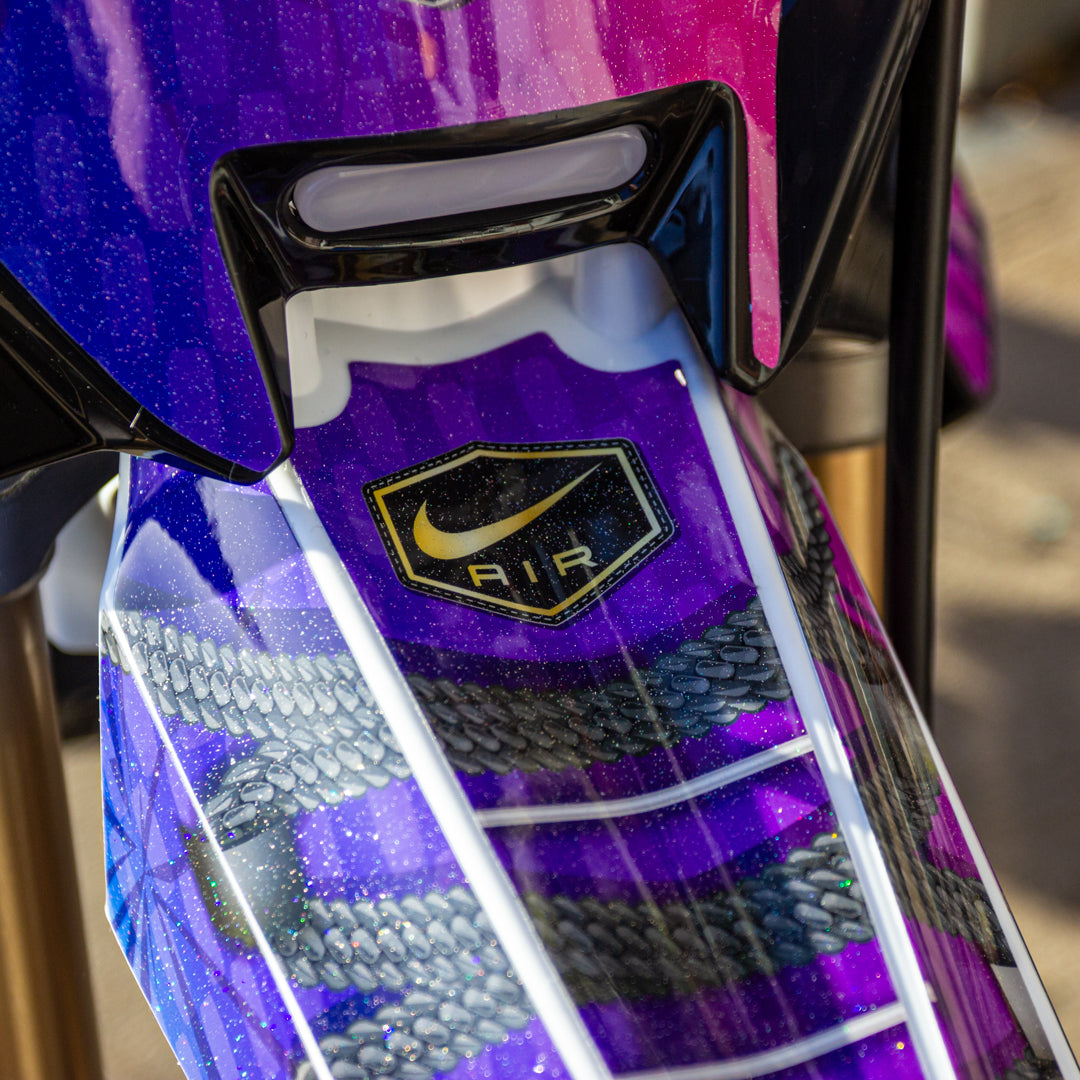 SUR RON HYPER BEE NIKE TN GRAPHICS KIT