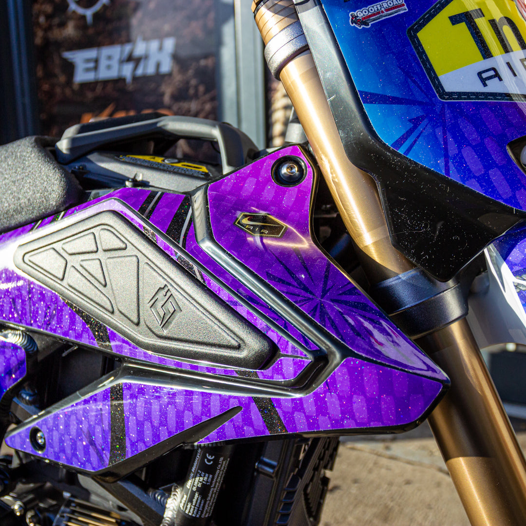 SUR RON HYPER BEE NIKE TN GRAPHICS KIT