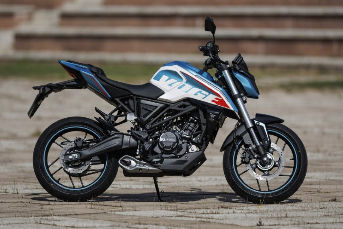 Voge R125 125cc 2026 motorcycle in blue
